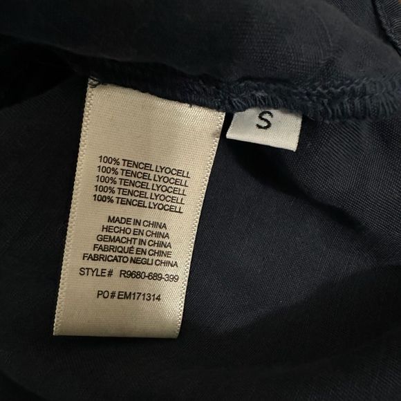 ANTHROPOLOGIE CLOTH & STONE L/S Frayed Ruffle Button Down Shirt in Navy - Picture 8 of 10